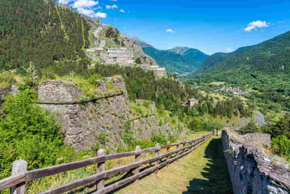 La "Grande Muraille" cachée d’Italie est bien réelle — et presque personne ne la connaît